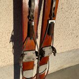 Vintage skiing