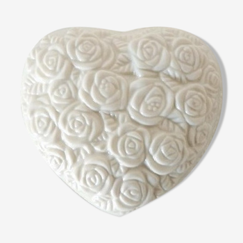 Boite coeur en porcelaine