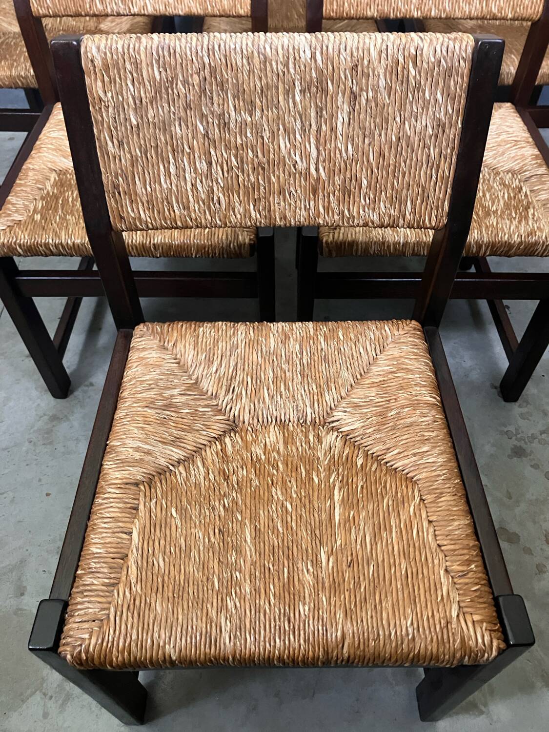 6 wooden vintage chairs dark wood rush