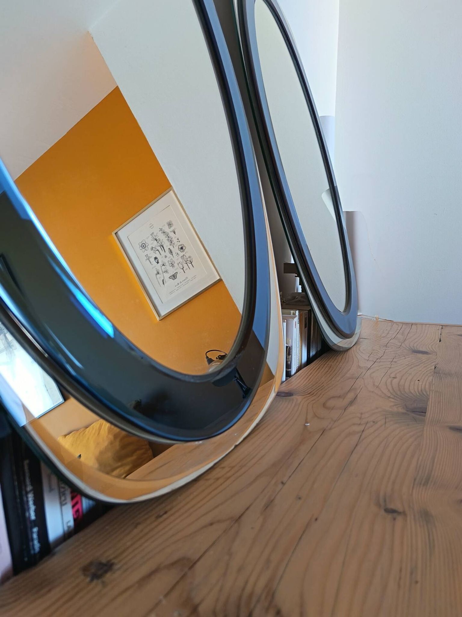 Pair of vintage italian mirrors from the 70s – attributed to cristal art