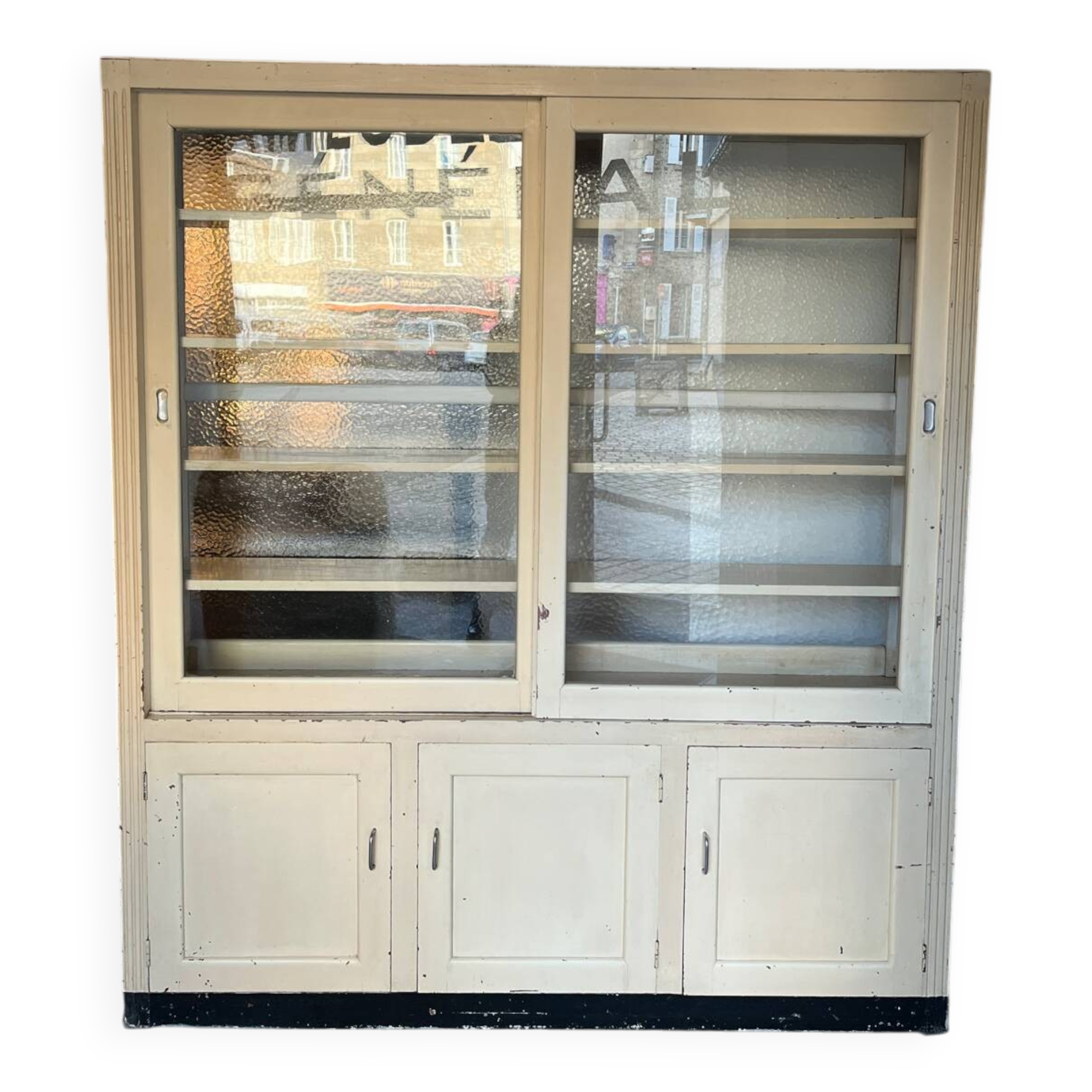 Display cabinet for shop