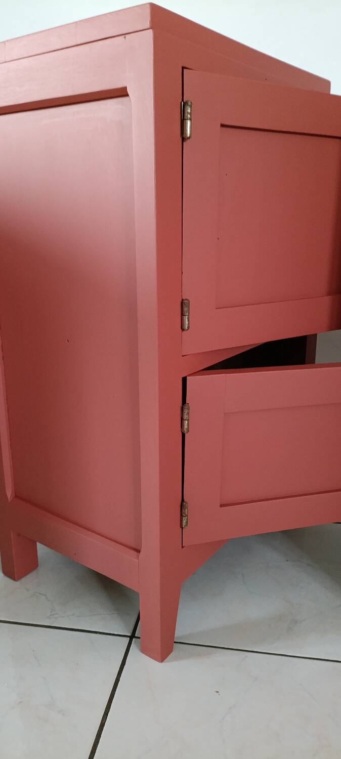 2 bedside tables René Gabriel