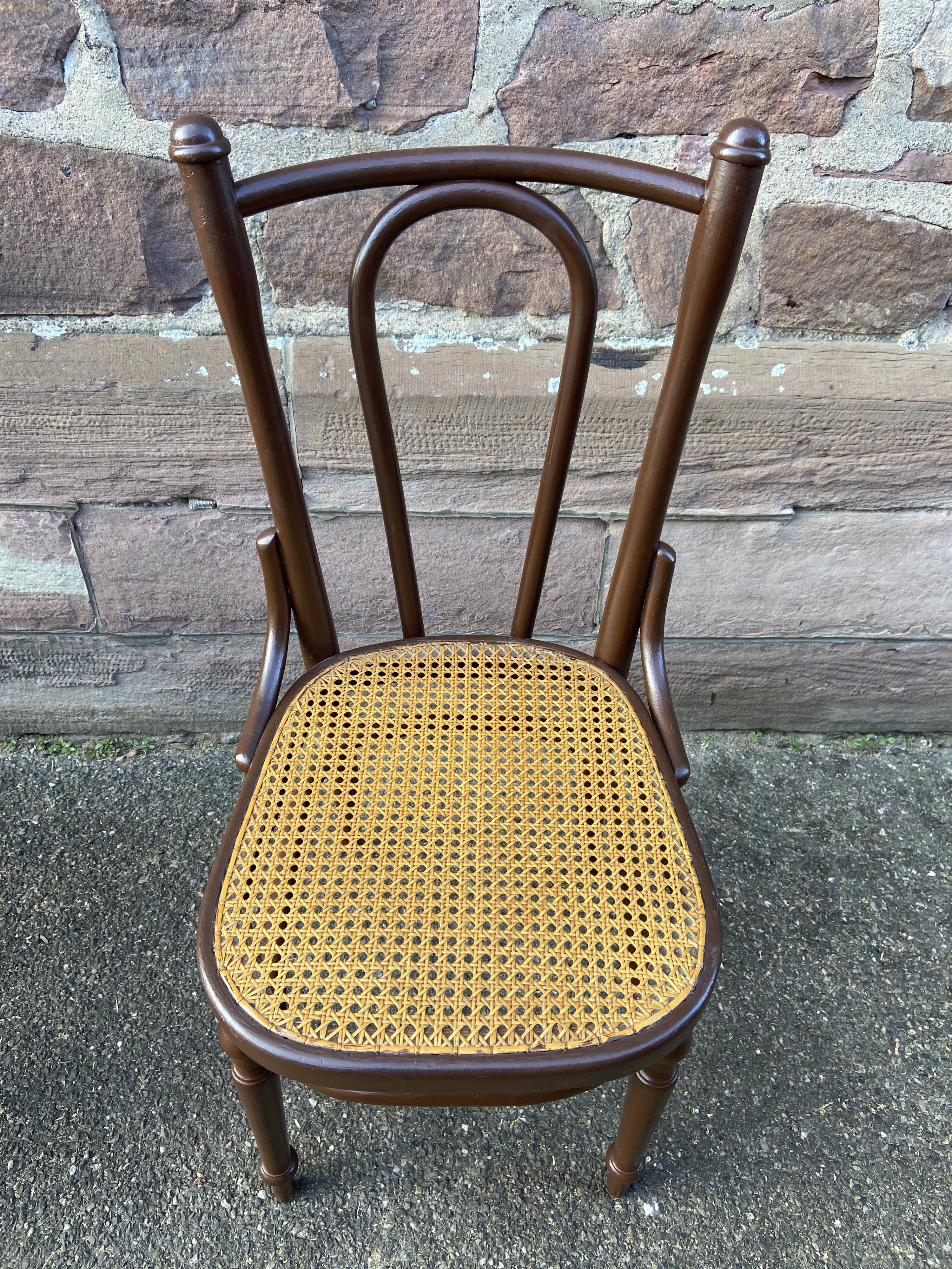 Pair of Viennese bistro chairs Fischel Nr 56 bentwood