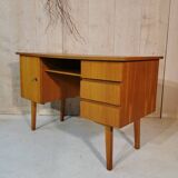 Desk with compass feet