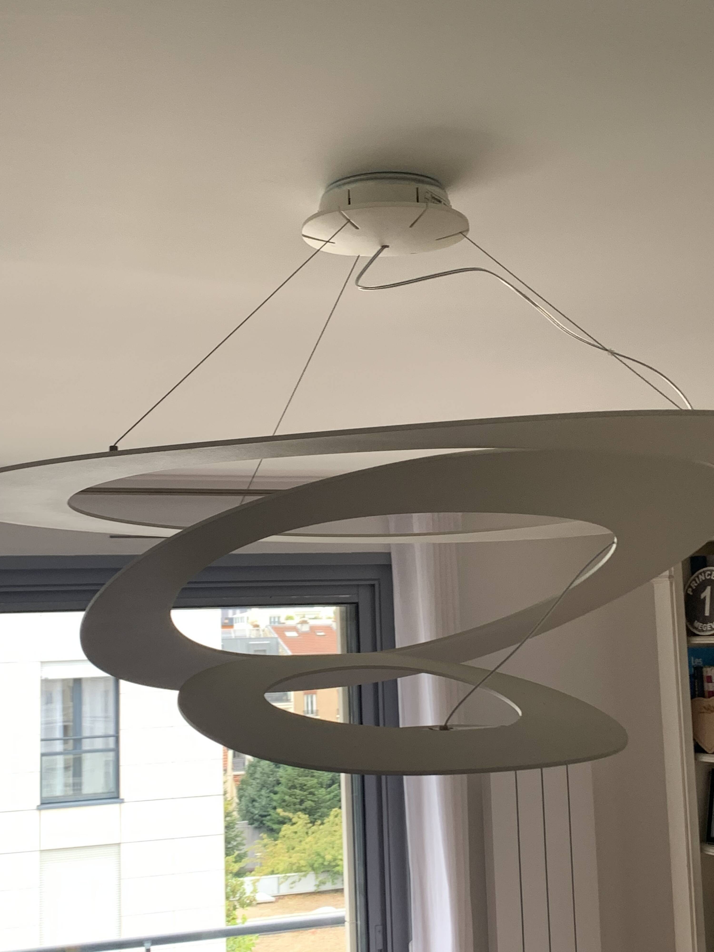 Suspension Pirce blanc de Artemide