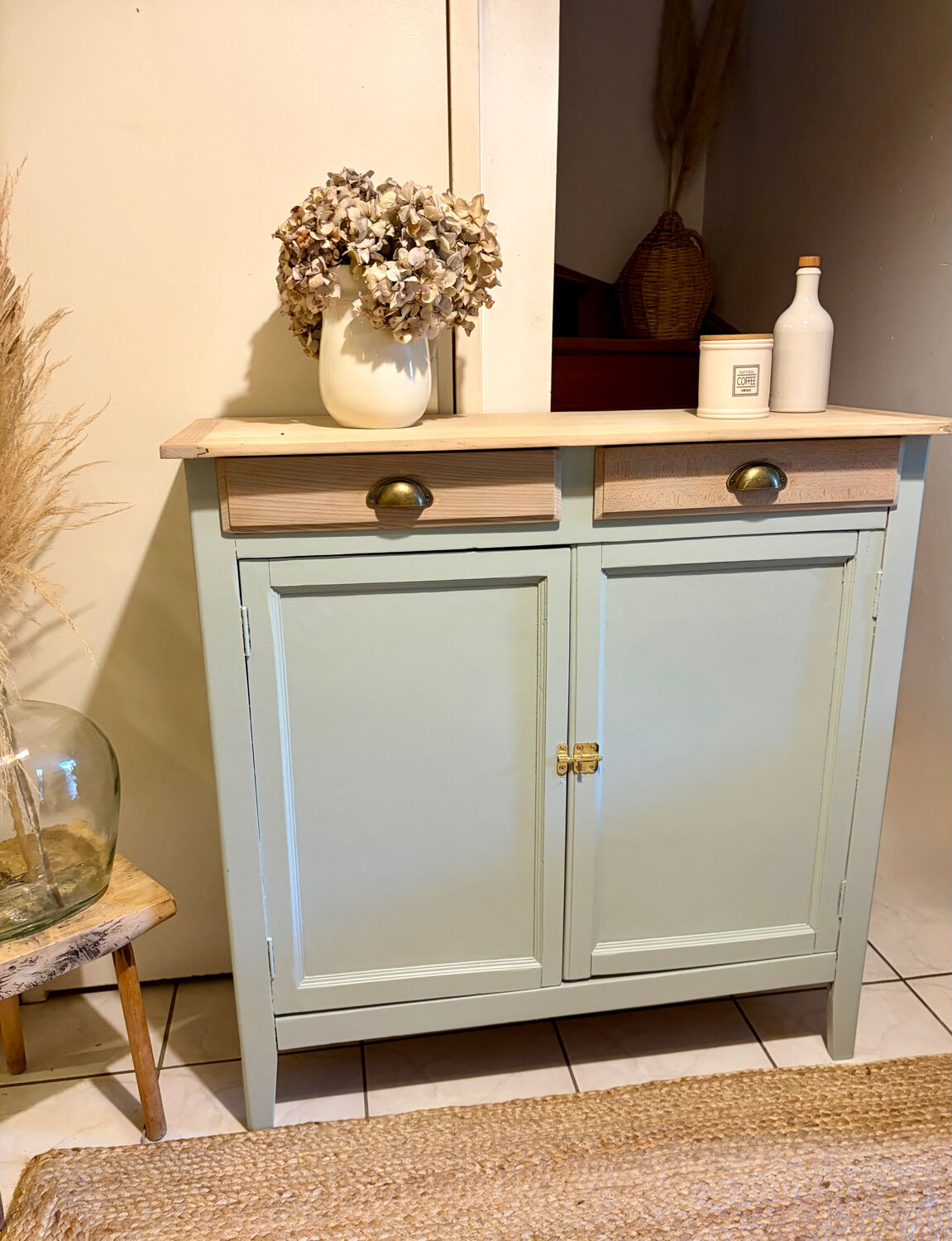 Redesigned Parisian buffet