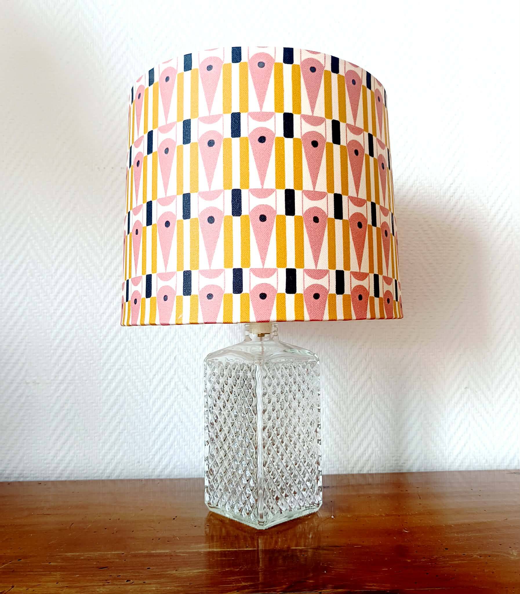 Whisky carafe lamp and abstract lampshade