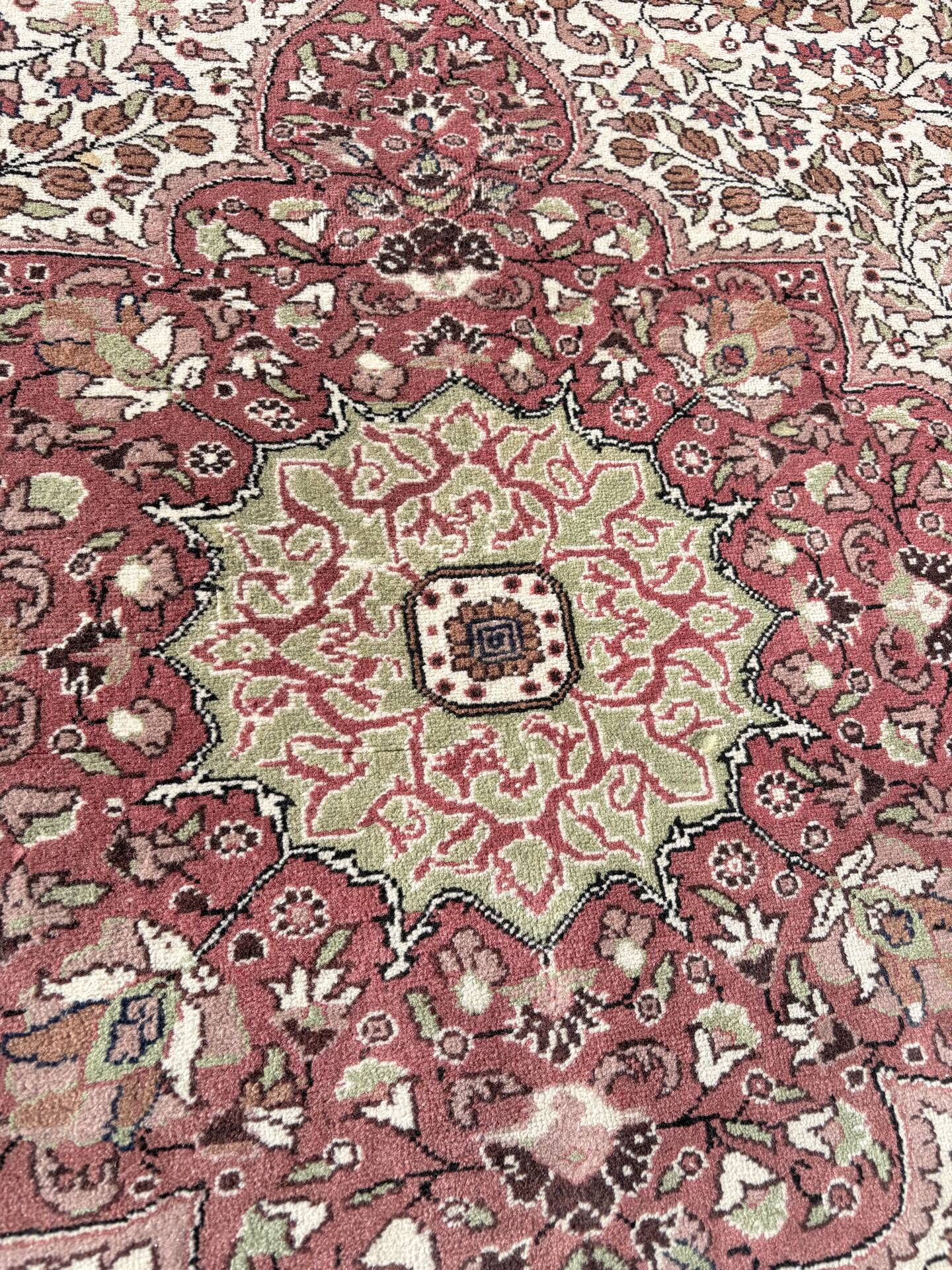 Handmade Turkish Oriental rug in wool