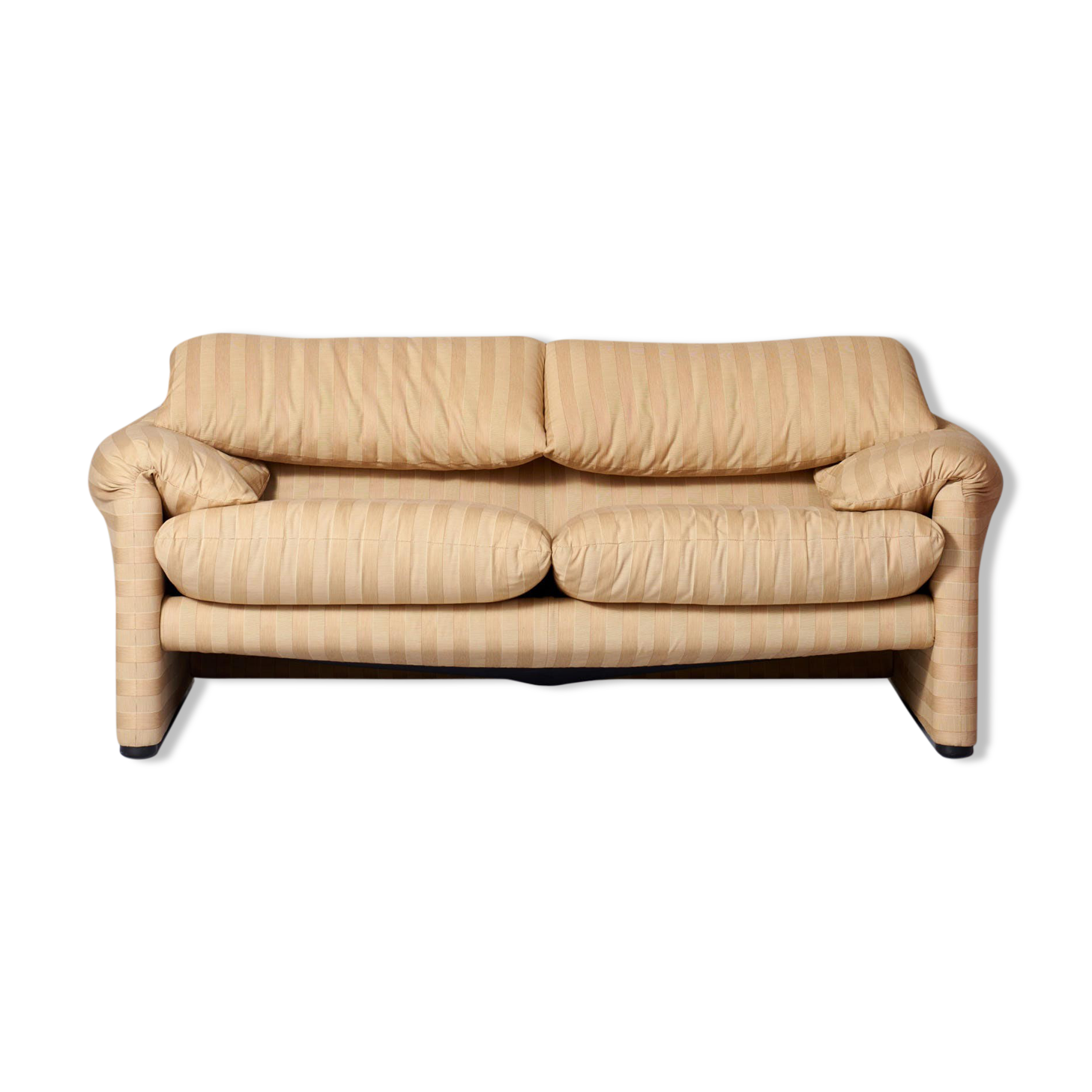 Maralunga Sofa by Vico Magistretti for Cassina