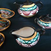 Art deco coffee service in St. Jean de Bretagne earthenware, hand painted (15 pieces)