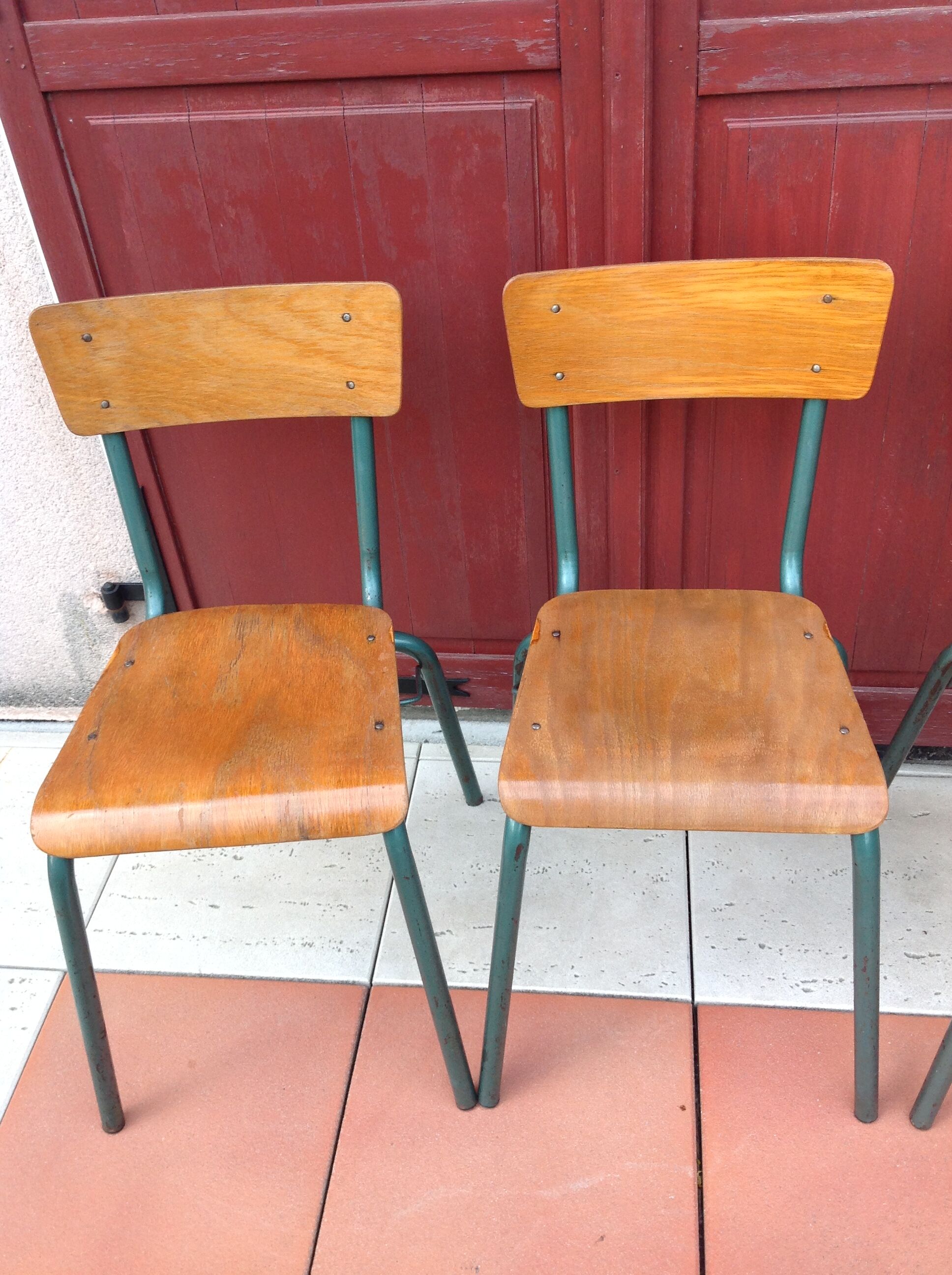 Suite of four school chairs 50/60 years