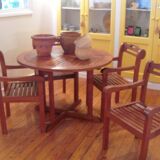 Table en bois d'iroko et ses 4 fauteuils