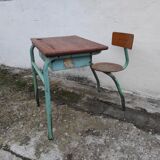 Ancien bureau d'enfant monobloc