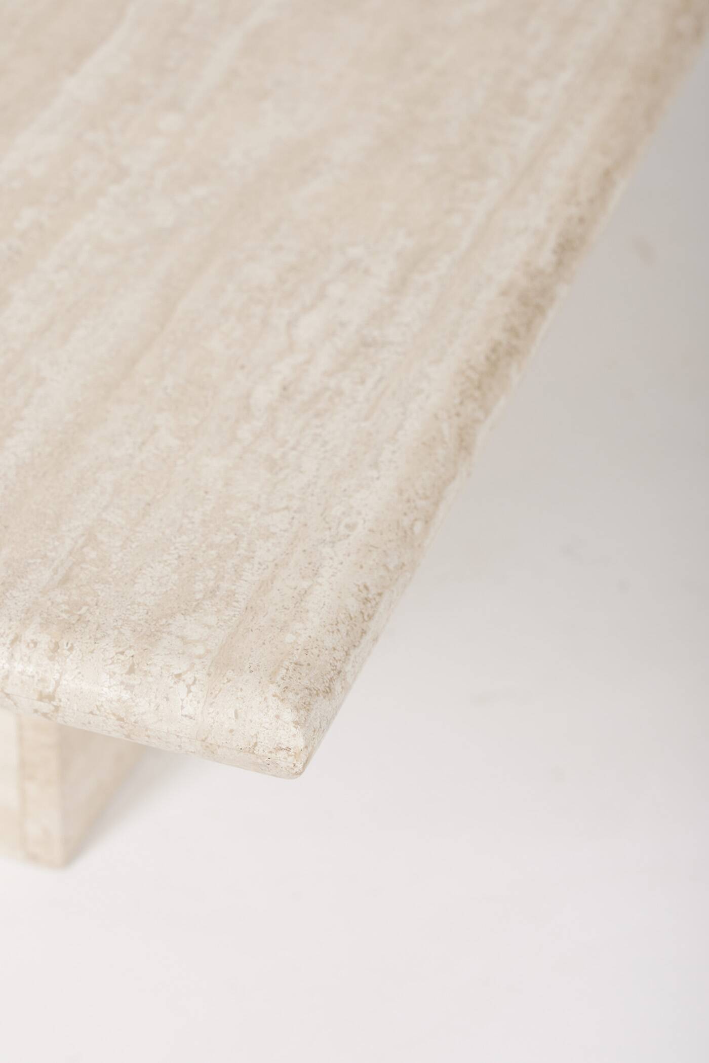 Table basse en travertin, 1970s