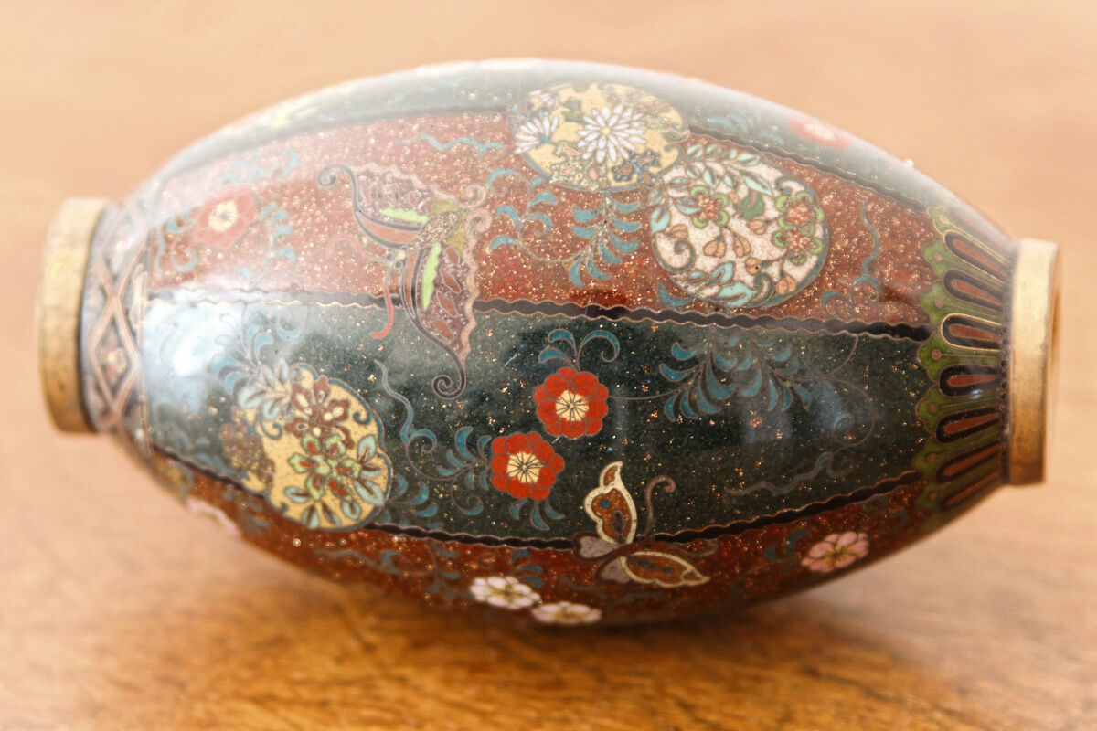 Vase en émail cloisonné et laiton 19ème siècle