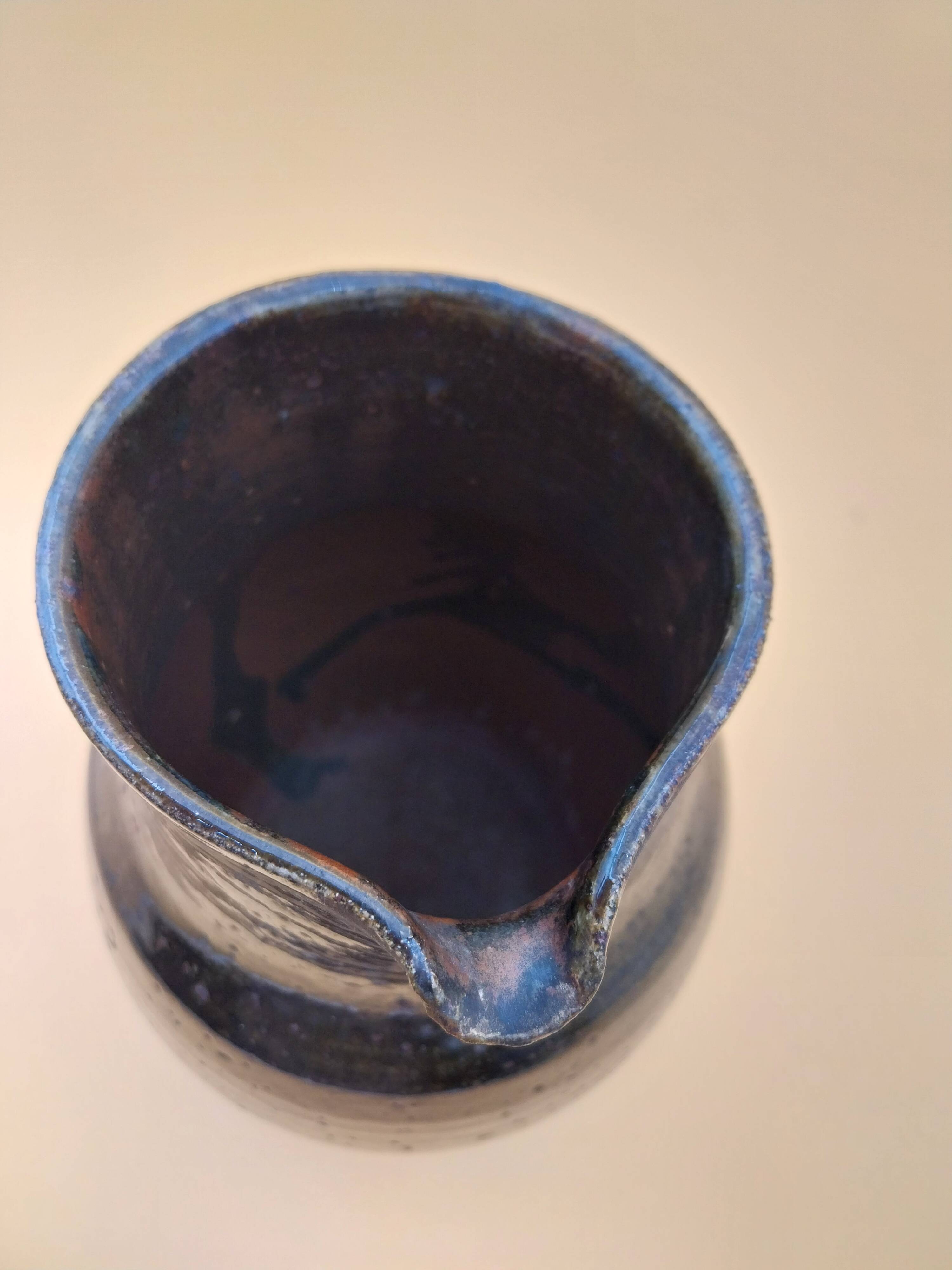 Pichet en grès de Puisaye signé Daniel Raimboux