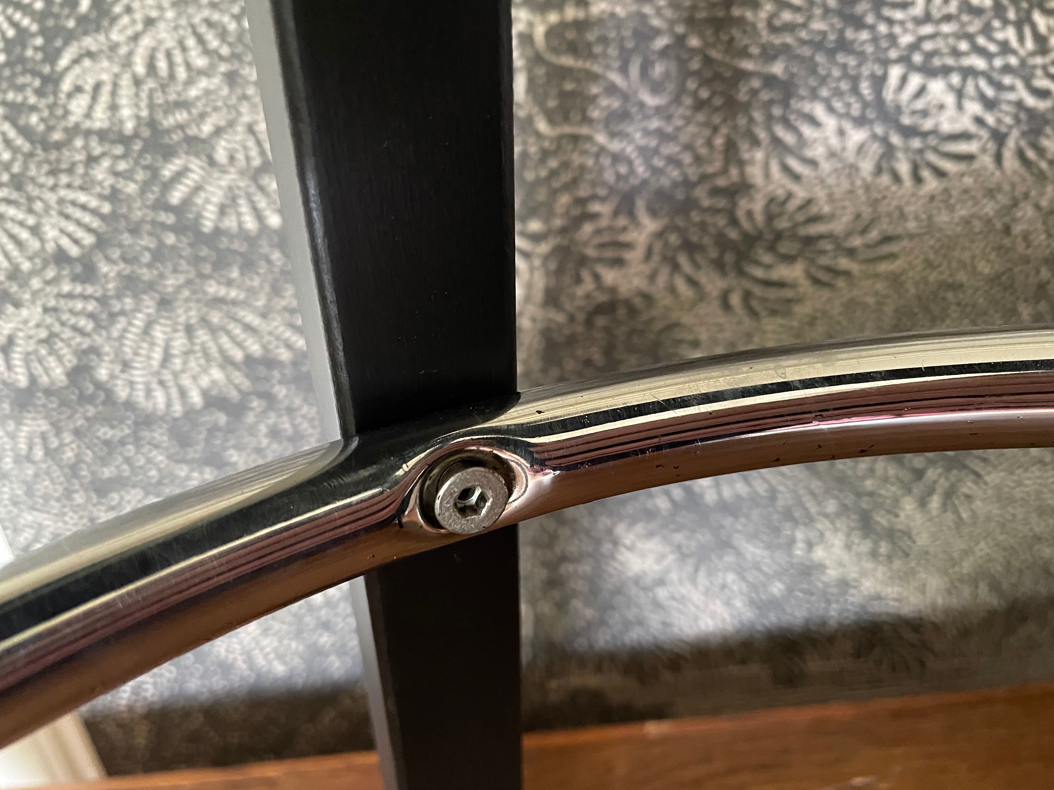 Tabouret à vis