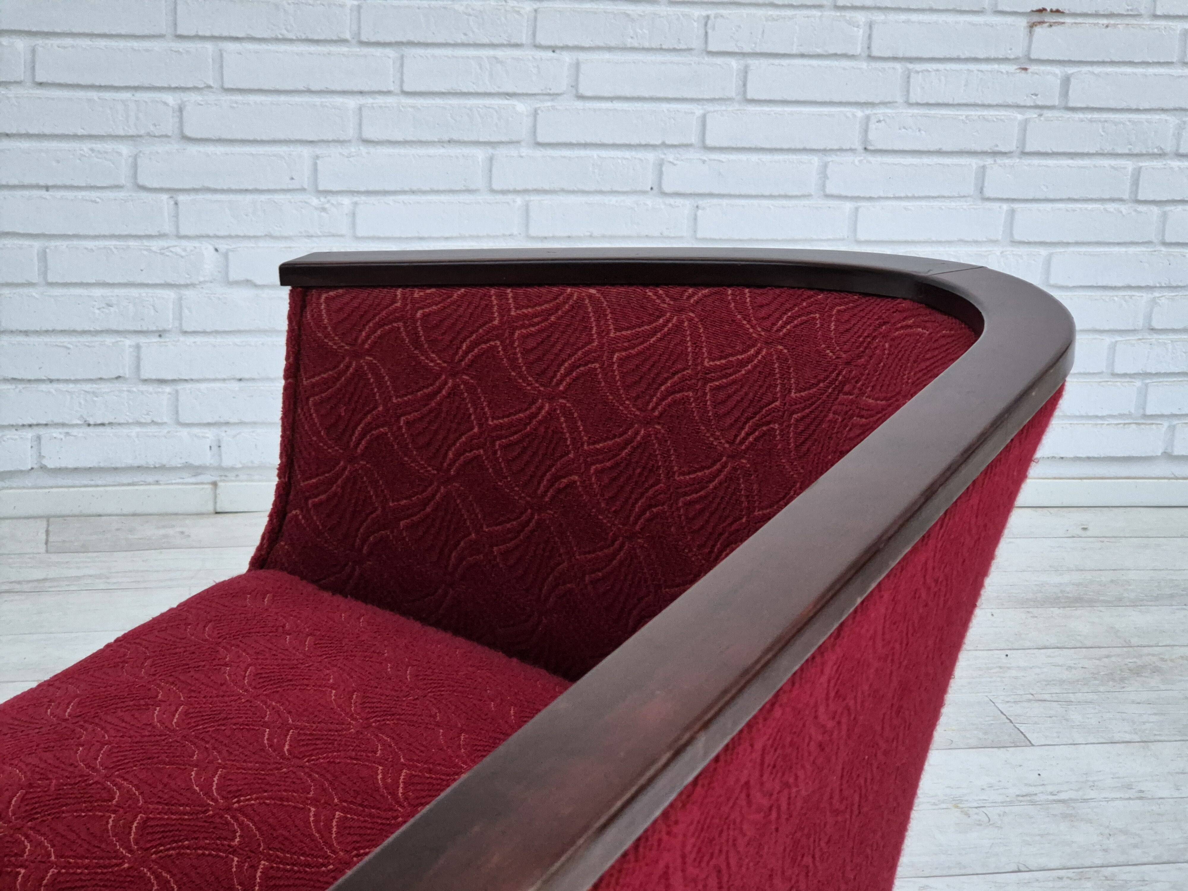 Années 1950, canapé danois 2 places, très bon état d'origine, bois de frêne.