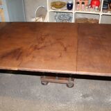 Expandable Henri II table