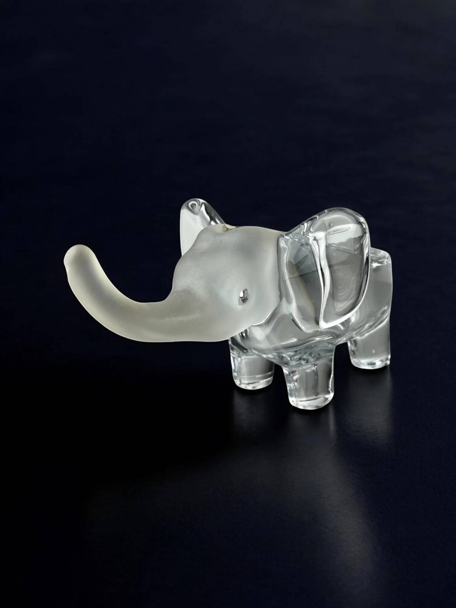 Elephant ashtray in Murano glass and silver piece, Italy, 1970s