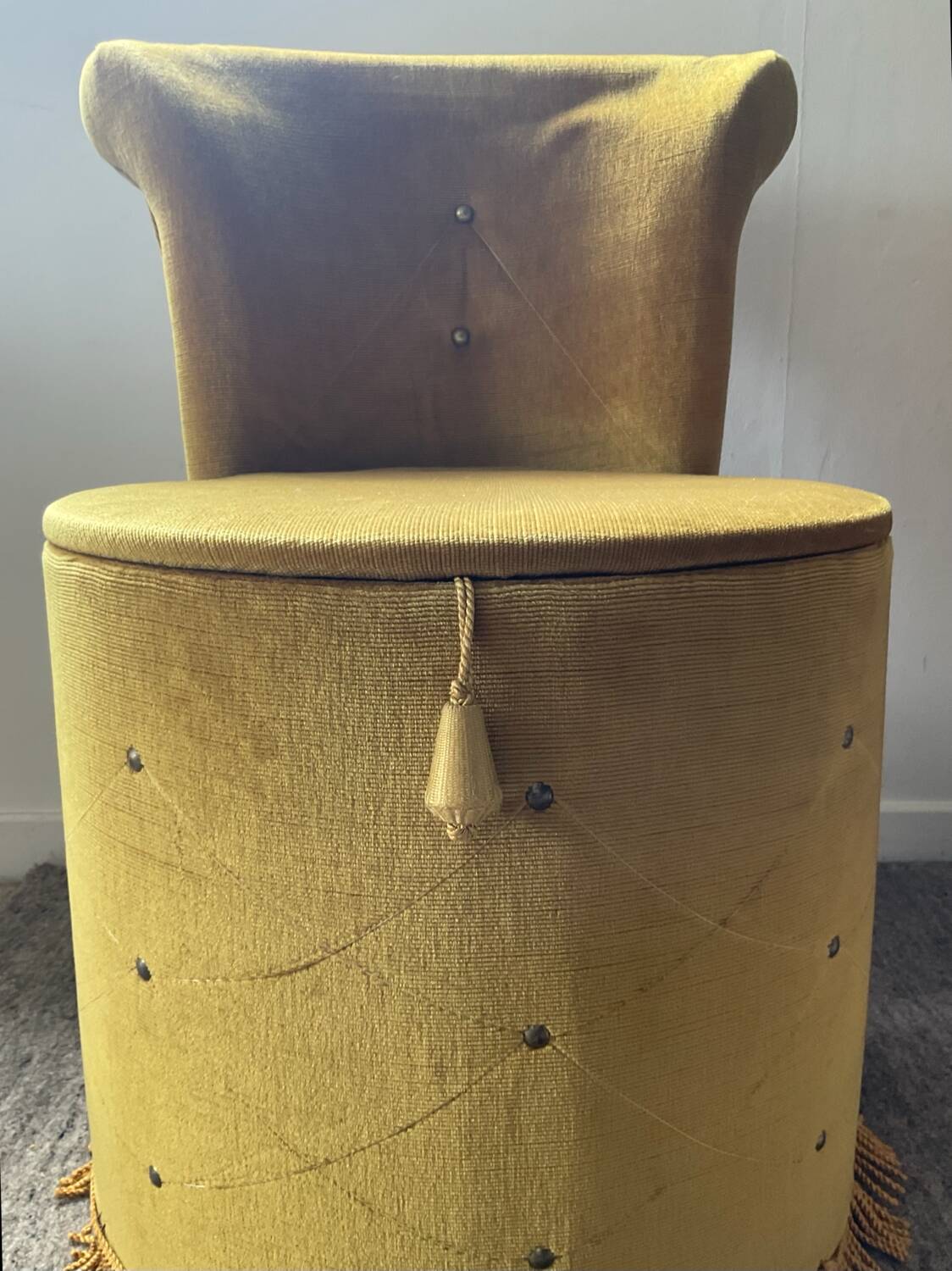 Vintage children's armchair in green velvet