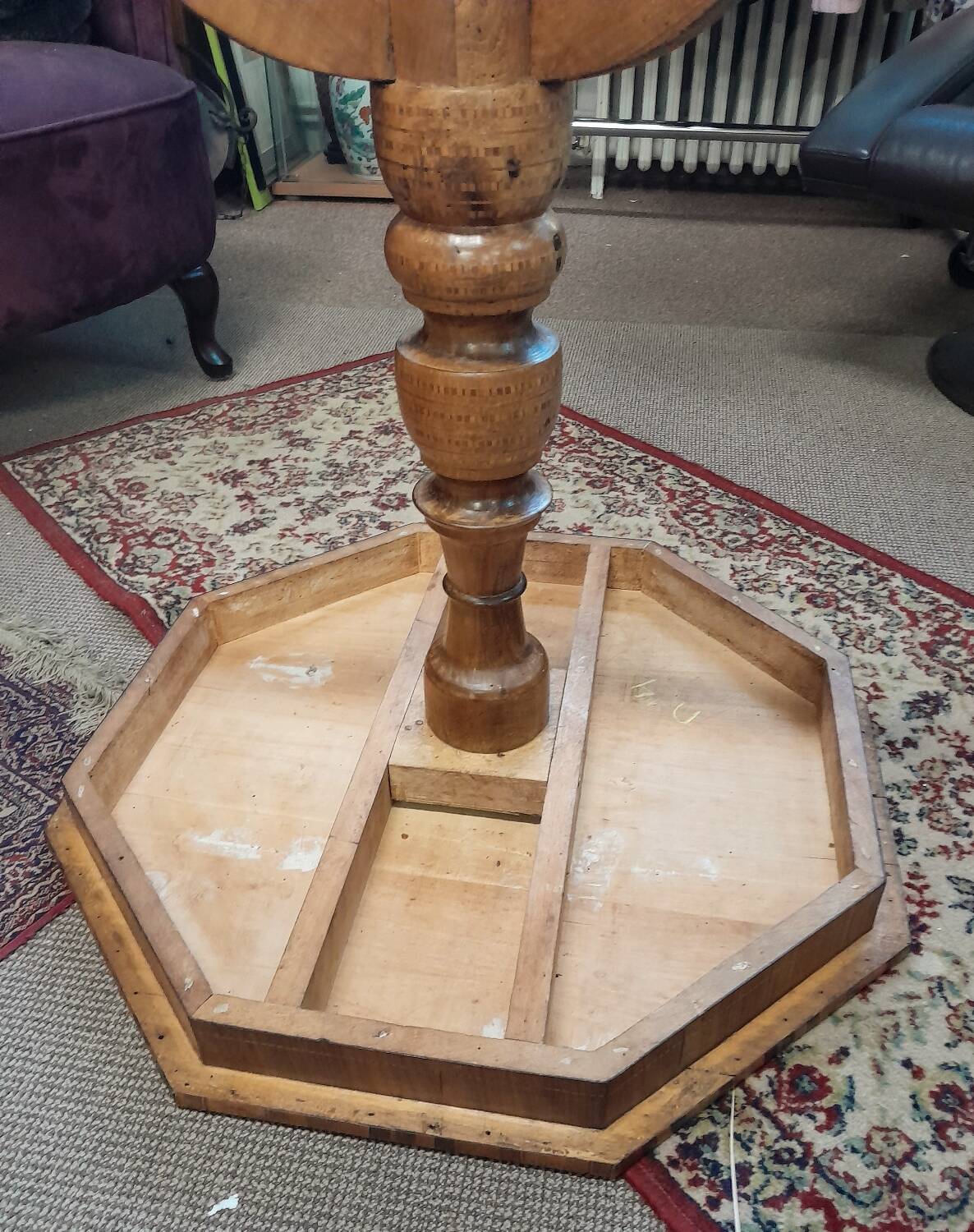 Marquetry pedestal table