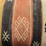 Couverture d’oreiller de tapis faite à la main