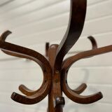 Baumann coat rack