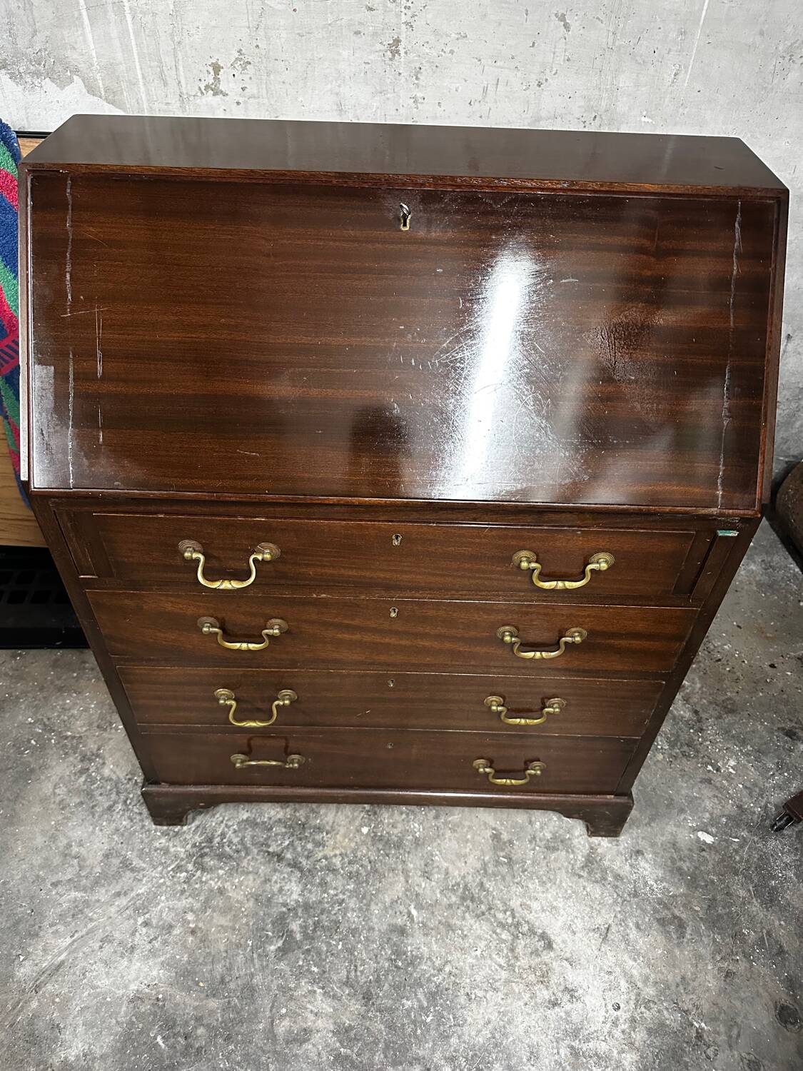 Writing desk in mahogany - Great Britain early 20th century
