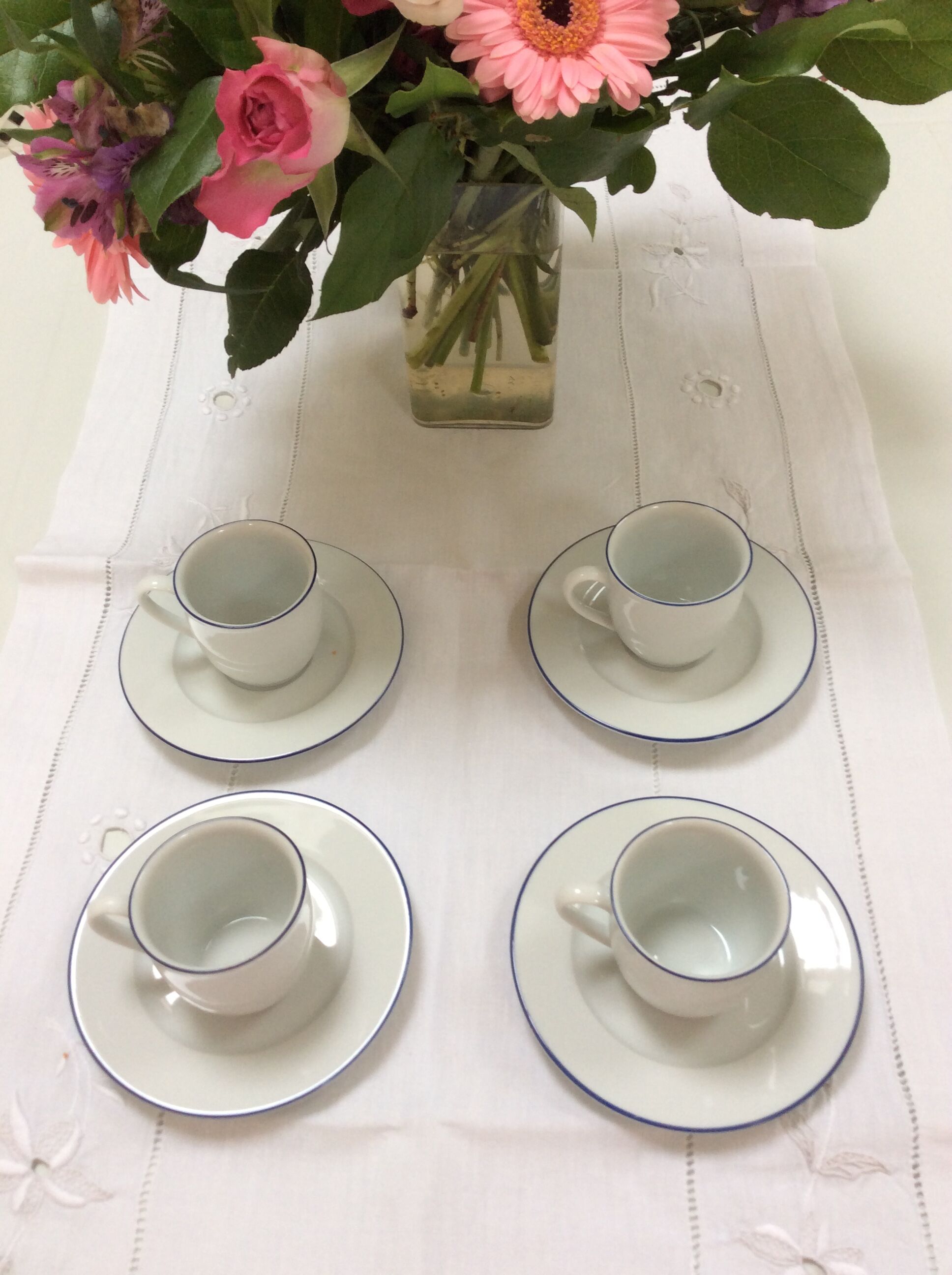 Elegant service to coffee Guy Degrenne