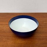 Modern blue enamel bowl from the mid-century by Kaj Franck for Finel, Finland, 1960s.