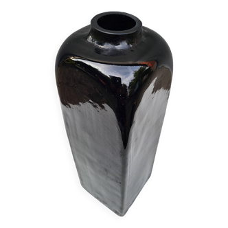 Wabi-Sabi glass vase with burnt wood mold