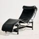 Fauteuil lounge LC4 par Alivar