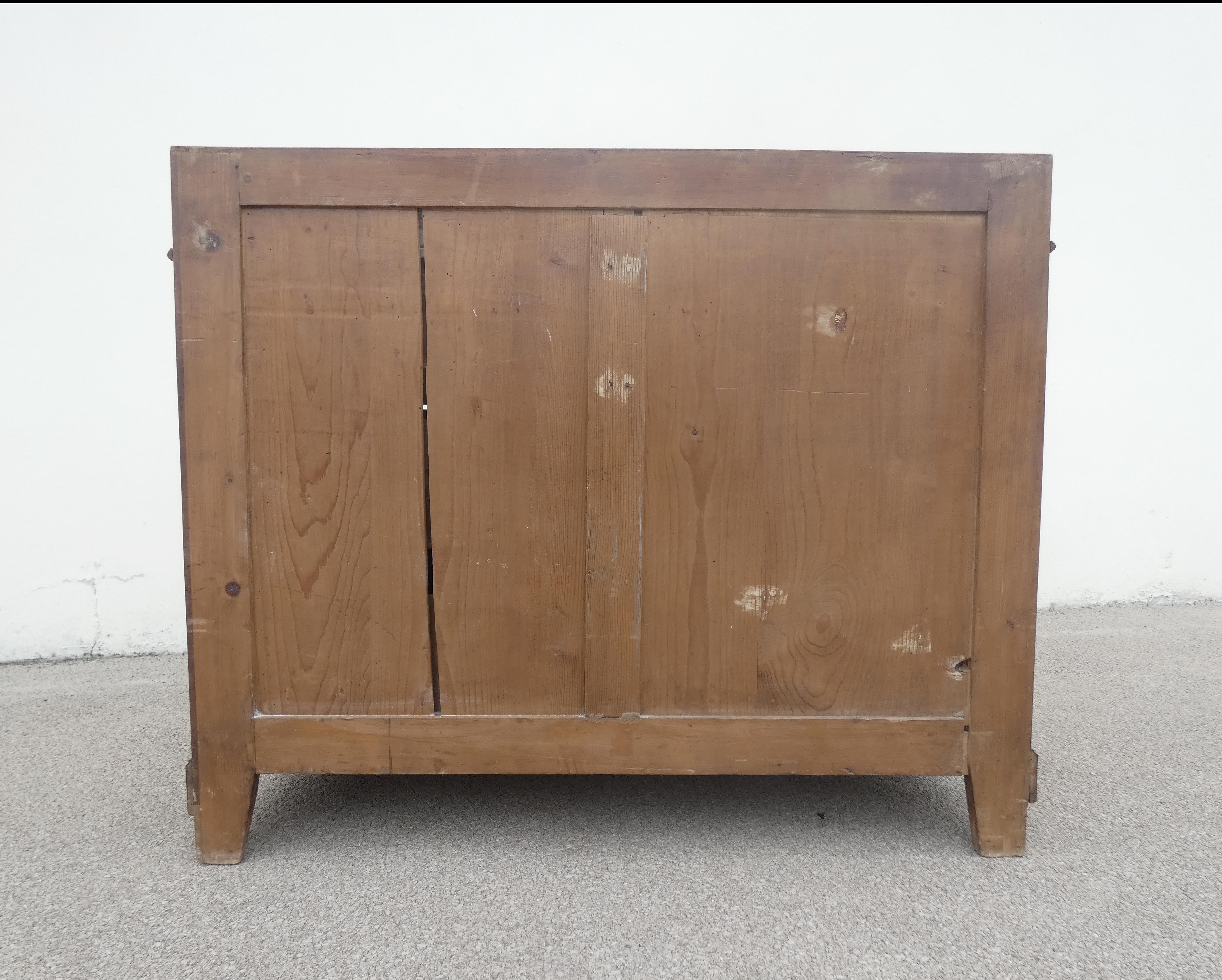 Ancienne commode en bois et marbre