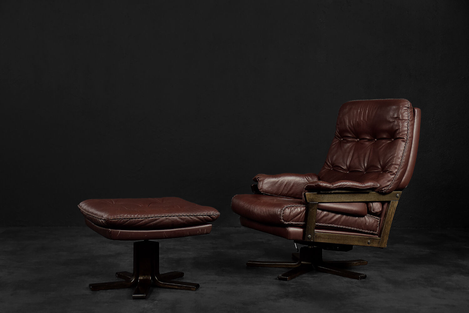 Vintage Mid-Century Scandinavian Modern Brown Leather Executive Swivel Chair & Ottoman, 1970s
