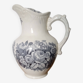 Nimy pitcher