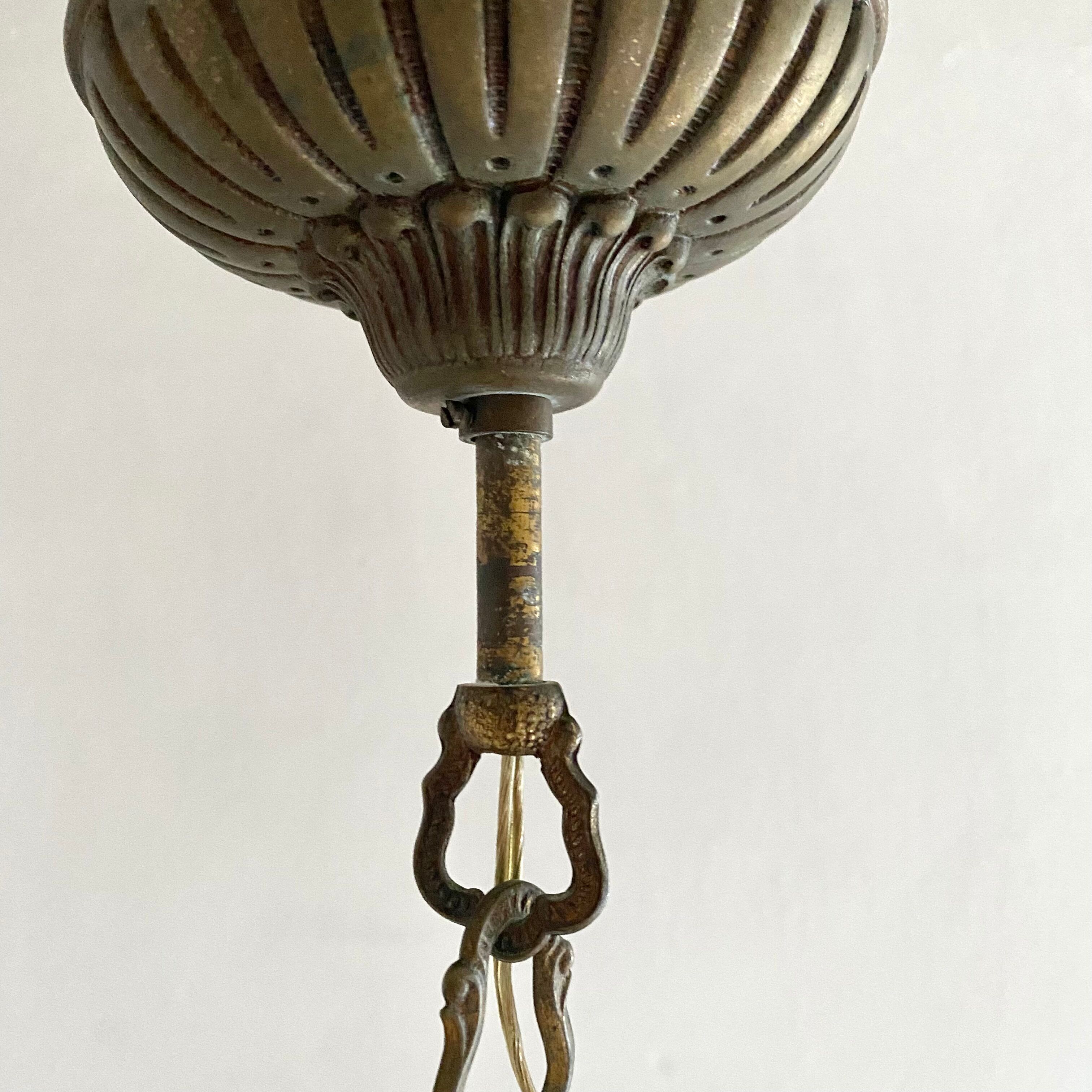 Old suspension lamp in brass and glass 3 burners