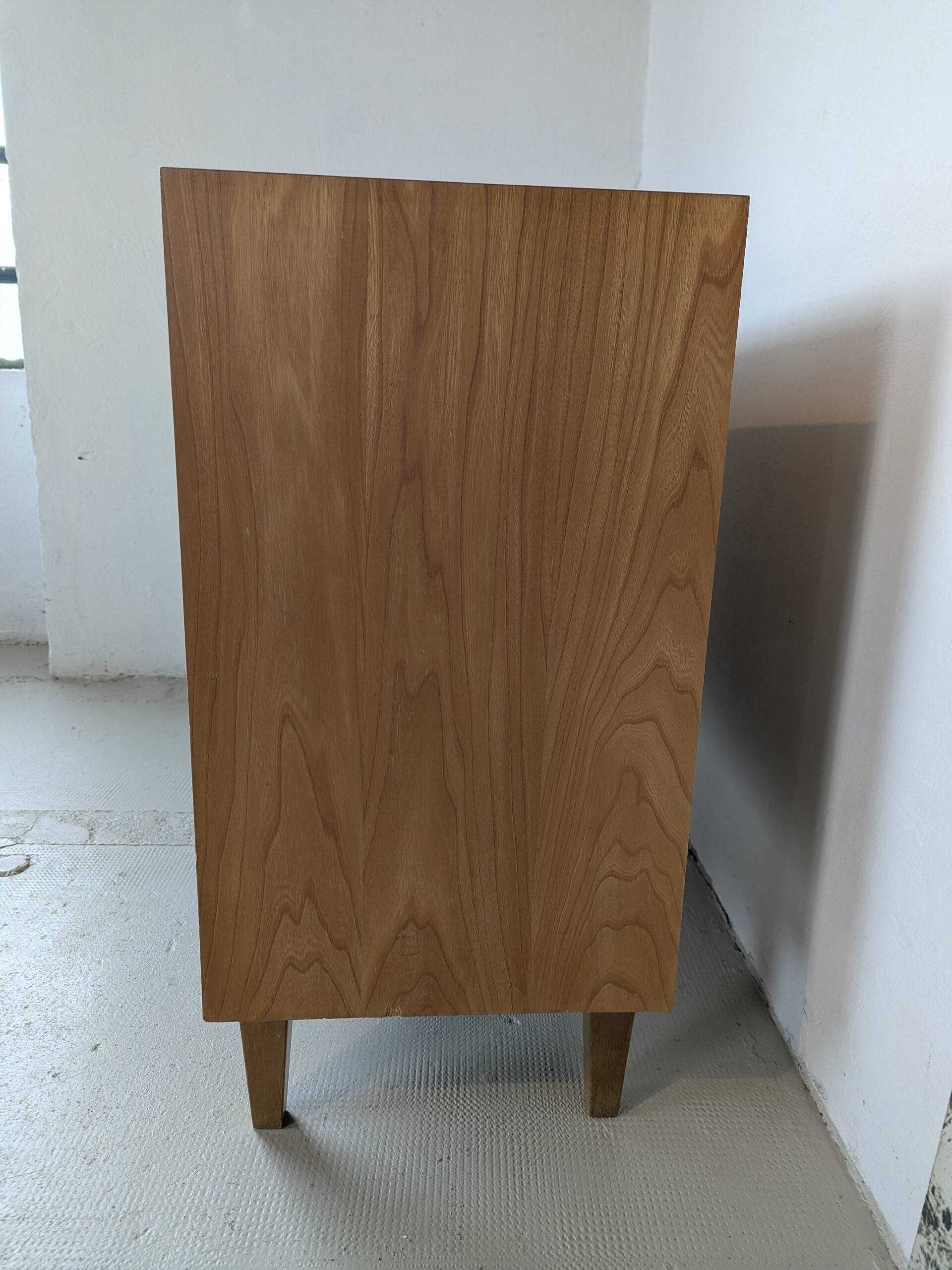 Vintage display cabinet in light wood, 1970s.