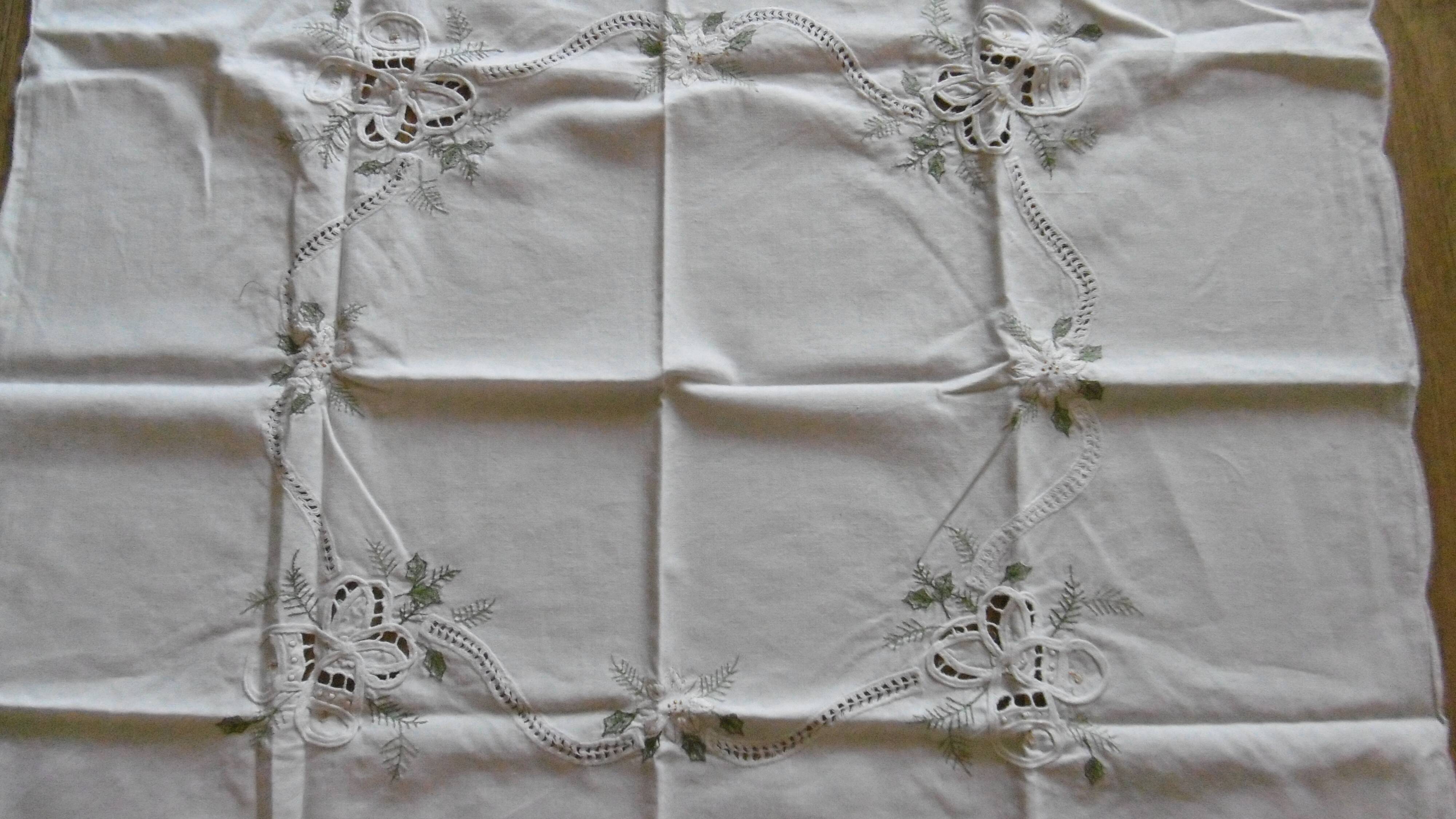 Embroidered tea tablecloth or curtain
