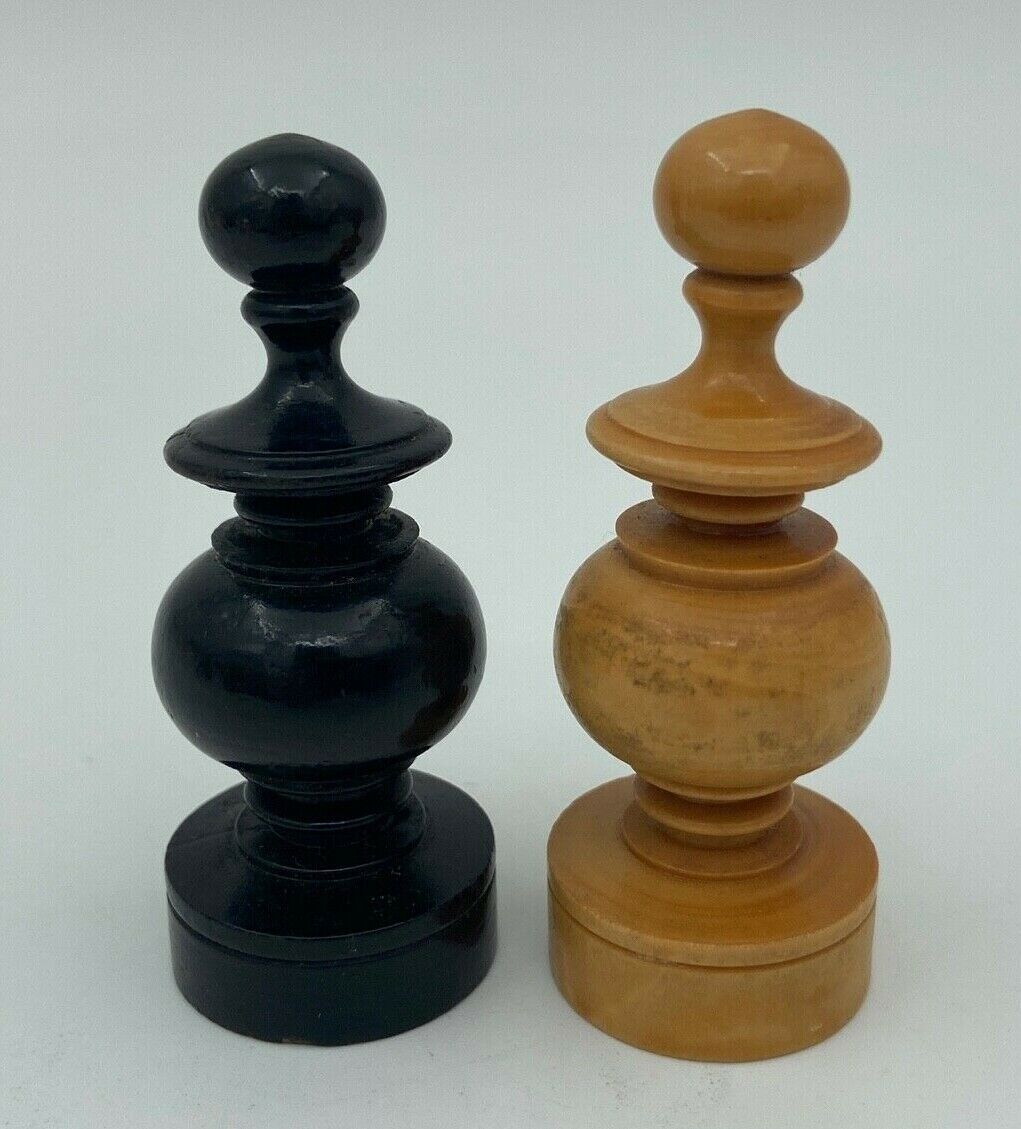 Wooden chess set turns 1920 32 pieces box