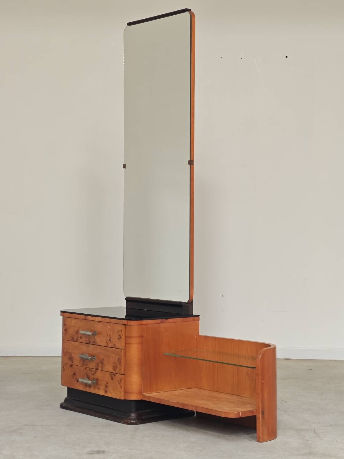 Jindrich Halabala dressing table and bedside tables for Up Zavody 1950