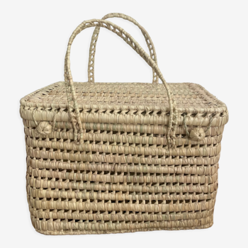 Storage chest trunk in woven doum natural fibers