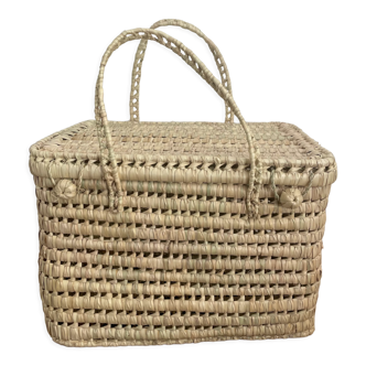 Storage chest trunk in woven doum natural fibers