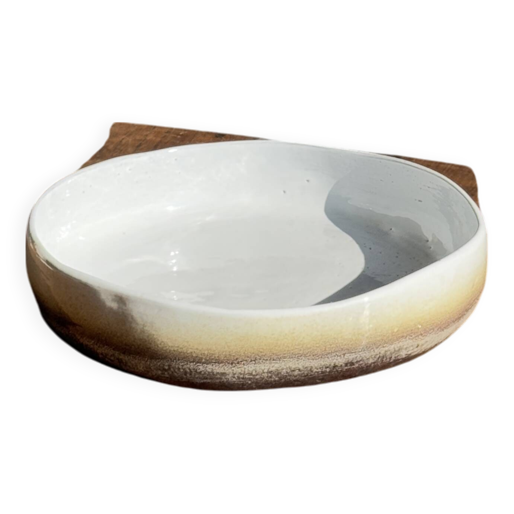 Large white and earthenware ceramic dish
