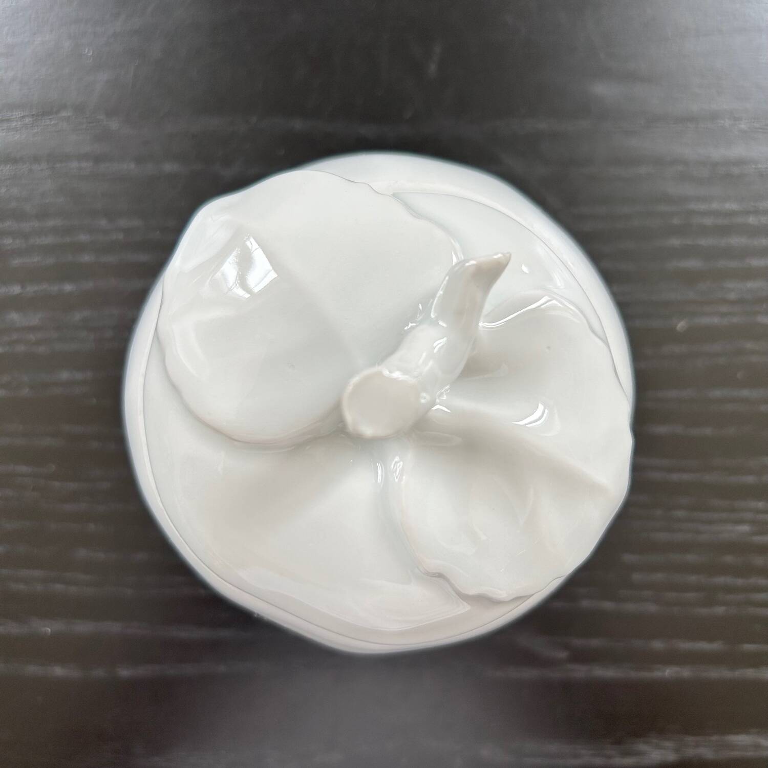 Porcelain apple sugar bowl