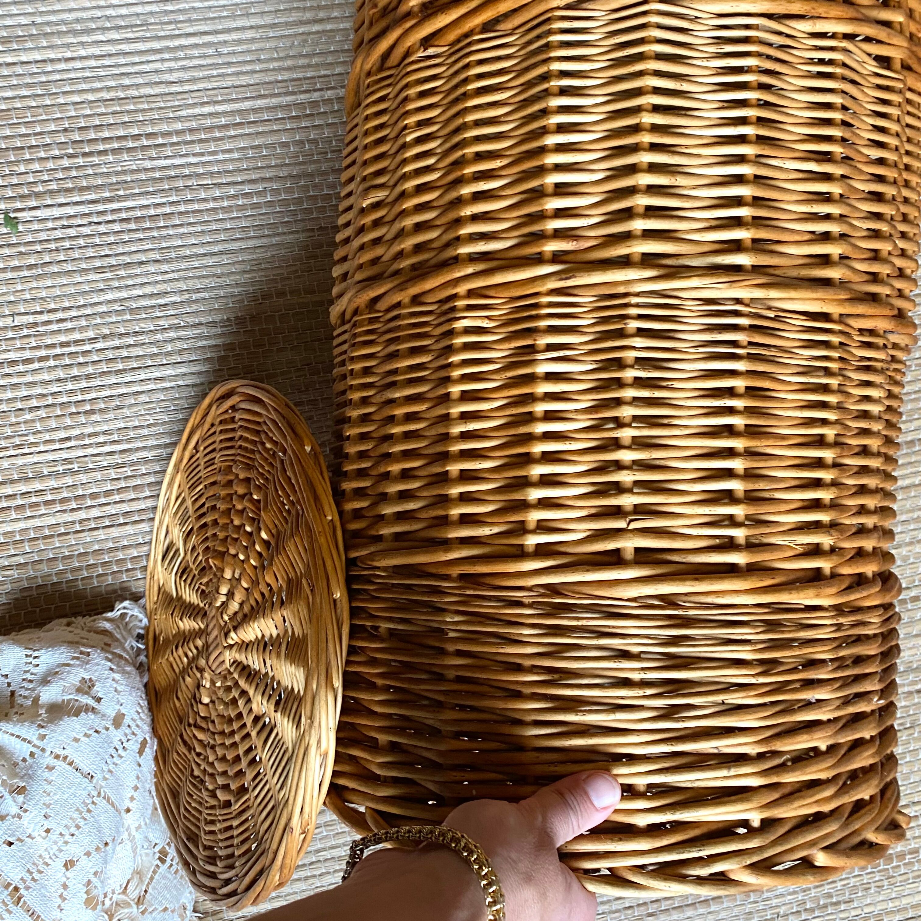Vintage wicker linen pan