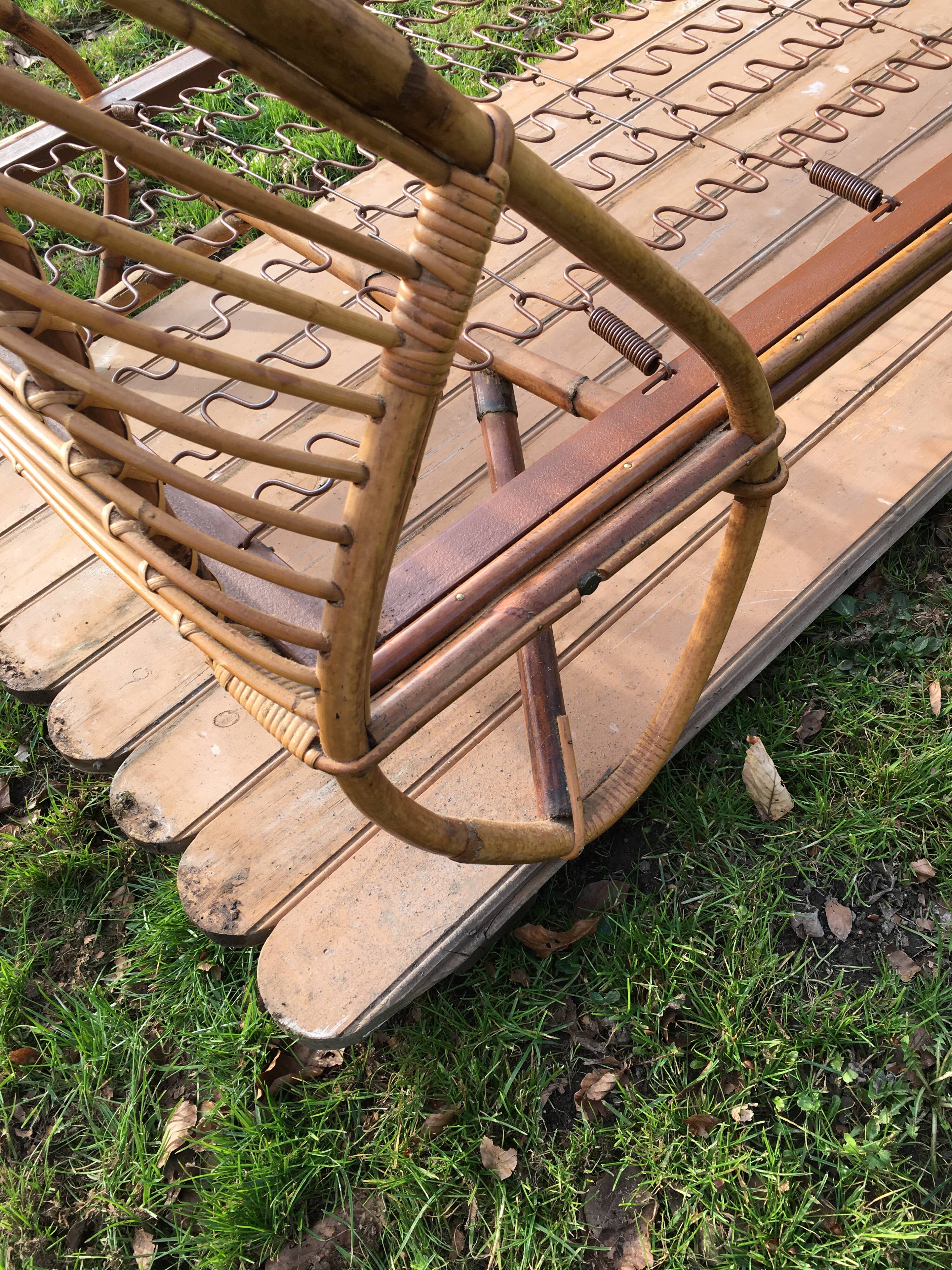 Rattan basket bed