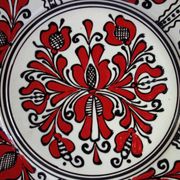 Small ceramic wall plate signed Korond, Hungary
