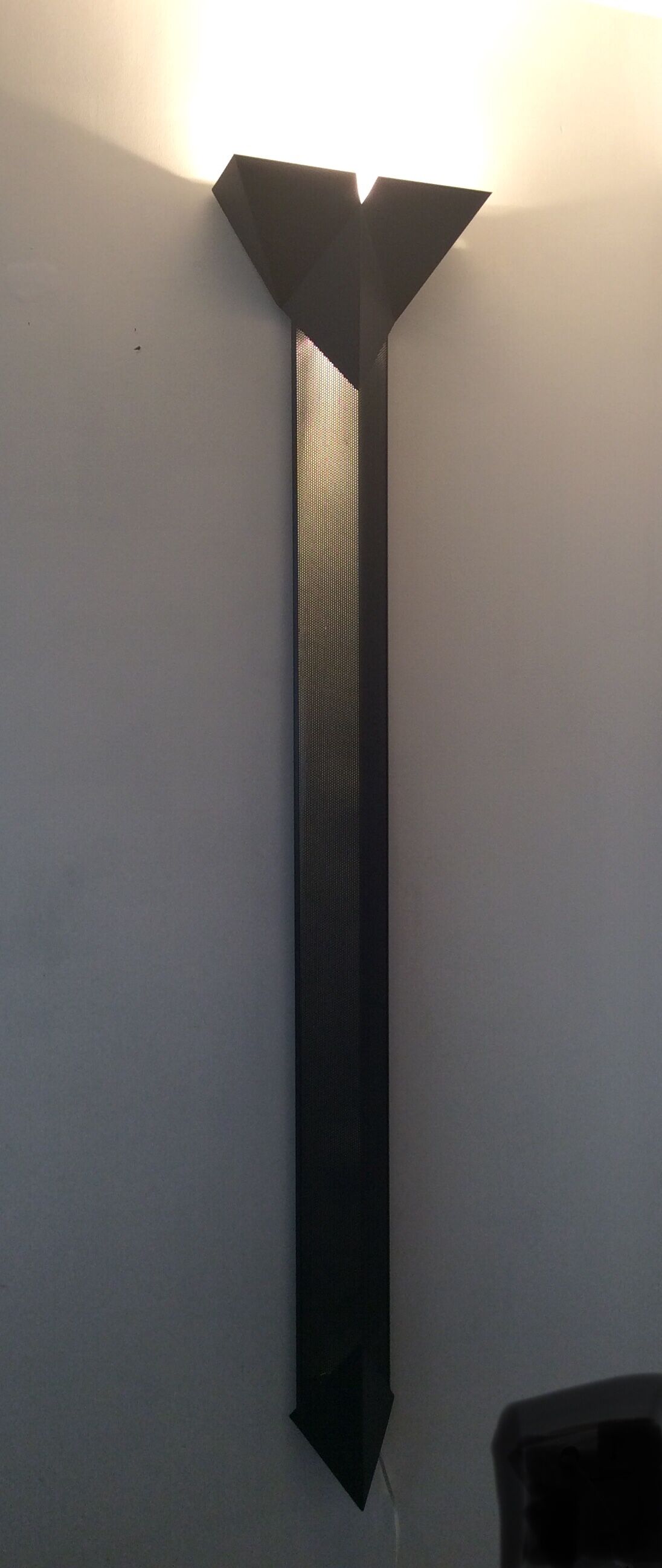 Vintage 80 wall lamp in perforated metal