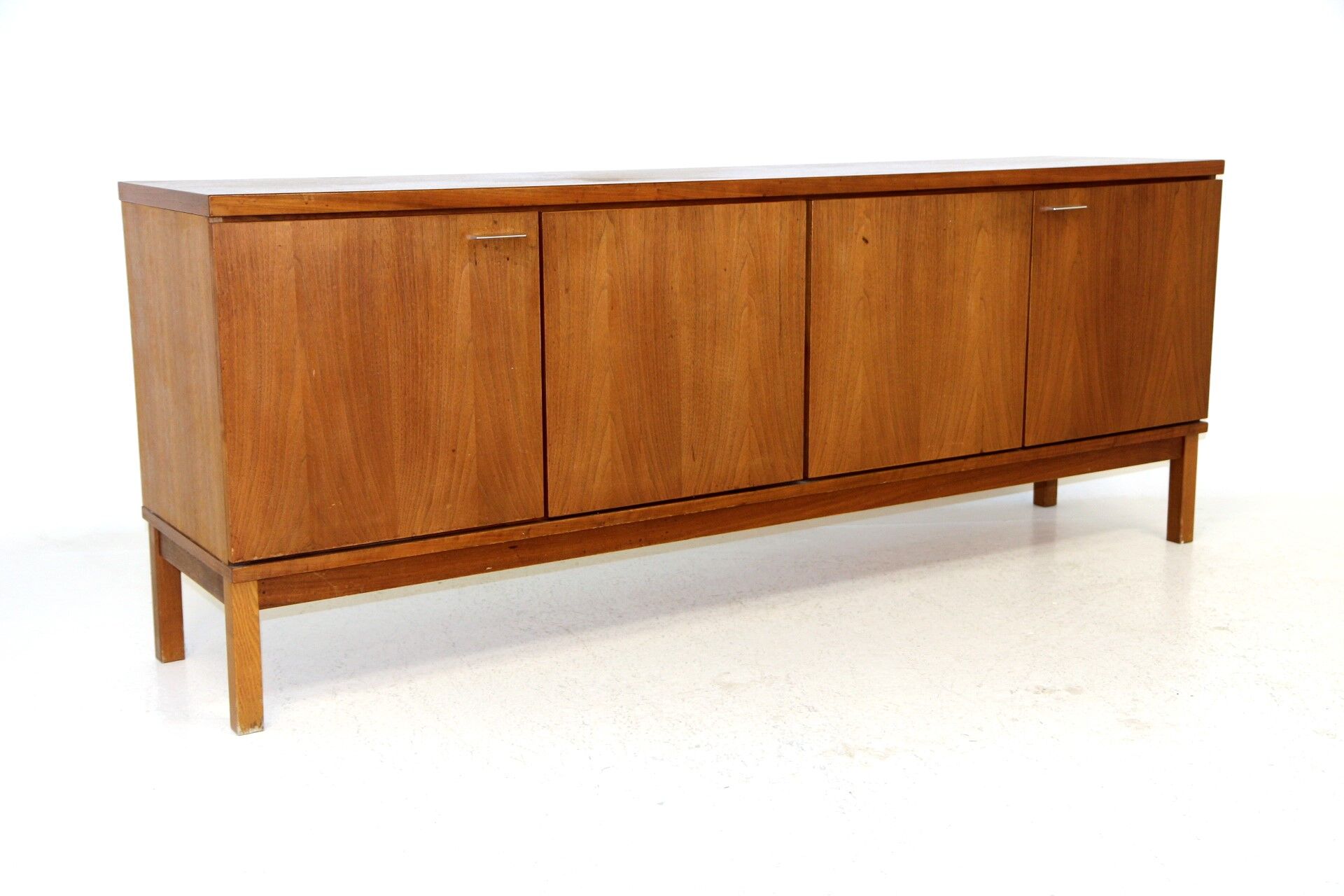 Enfilade en noyer, Tibro, Ulferts, 1960